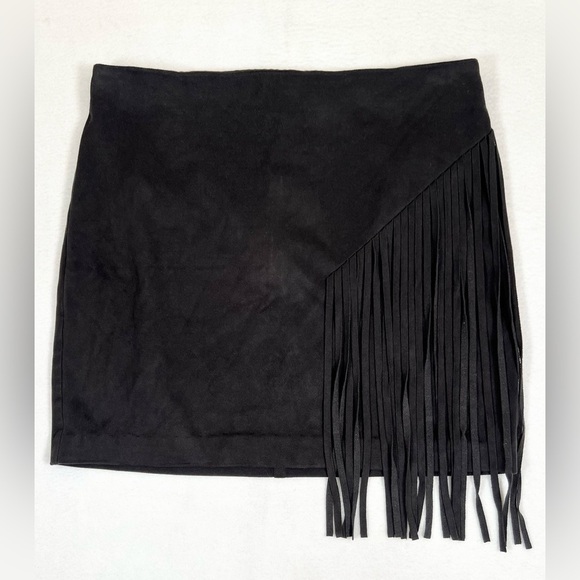 FOREVER 21 One Side Fringe Faux Suede Mini Skirt Cowgirl Western Fall Rodeo S - Picture 7 of 12